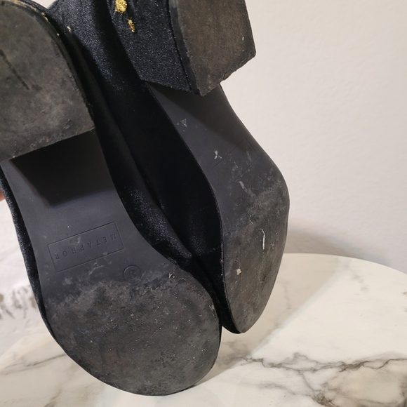 Blossom Embroidered Bootie Size 8 black velve gold white floral embroidery - Picture 4 of 7